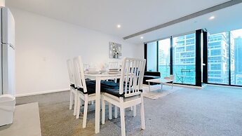 Melbourne One 2B2B1C Apt by GoodLive