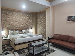 Hotel Rising Sun