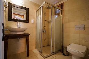 Belong Hotel