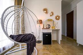 Belong Hotel
