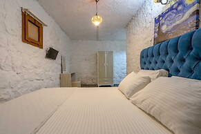 Belong Hotel