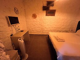 Belong Hotel