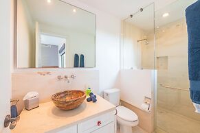 Amazing 3 Bedroom Condo