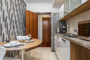 Fifth Apartment by Homie
