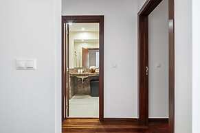 Fifth Apartment by Homie