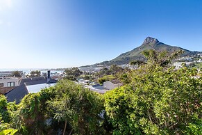 Spacious Apartment With Pool in Camps Bay