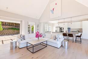 Sublime Five bed Property in Glorious Setting