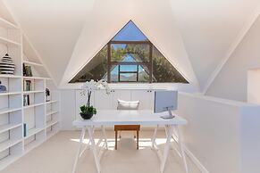 Sublime Five bed Property in Glorious Setting