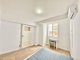 Quiet Flat With Outdoor Space in Central Athens