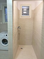Quiet Flat With Outdoor Space in Central Athens