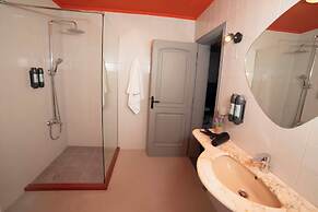 Maria Luisa by INTROVERT HOTELS