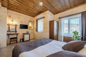 Rocca Stone House