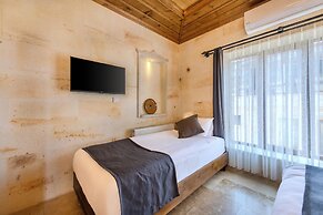 Rocca Stone House
