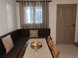 Almmos mezzanine apartments Kalamaki