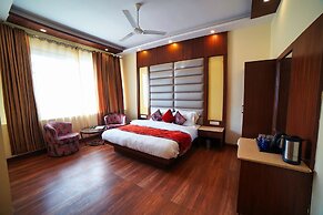 The Kenilworth Mussoorie by Stotrak