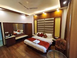 The Kenilworth Mussoorie by Stotrak