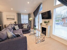 Unique Luxury Lodge