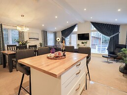 Unique Luxury Lodge