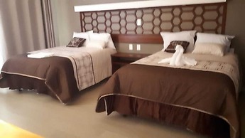 9 Estrellas Hotel