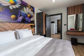 Yusufhan  Suites