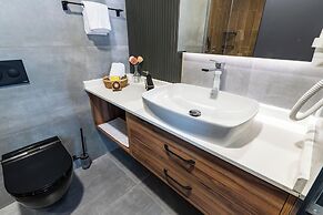 Yusufhan  Suites