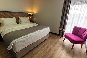 Yusufhan  Suites