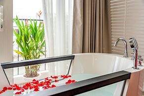 Mai Hotel