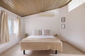 Country Attic