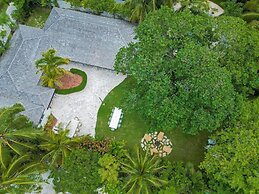 Fig Tree Harbour Island 3 Bedroom Home