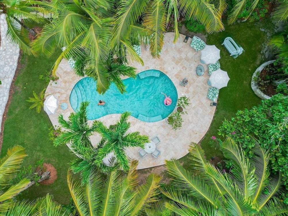 Fig Tree Harbour Island 3 Bedroom Home