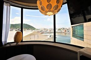 DELAMOUR Hotel