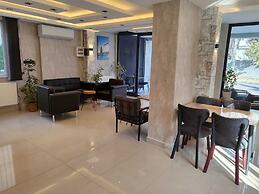 Cam Suites