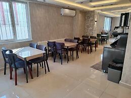 Cam Suites