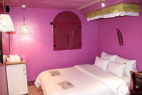 HOTEL  MARIGOLD