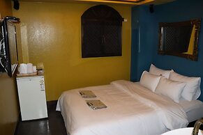 HOTEL  MARIGOLD