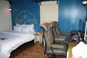 HOTEL  MARIGOLD