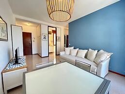 Bright Apartment by the sea