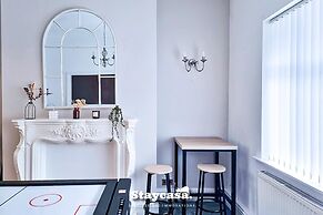 White Cozy House With Pool Table Game Room