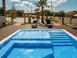 Villa Leon