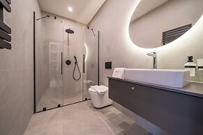 Károly Boutique Suites, Best Location by BQA