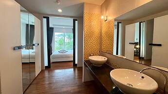 6-37 - 2 Bdr Condo With Balcony and Shared Pool