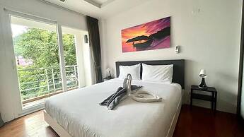 6-37 - 2 Bdr Condo With Balcony and Shared Pool
