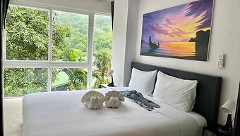 6-37 - 2 Bdr Condo With Balcony and Shared Pool