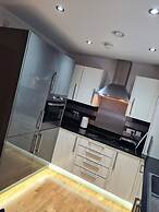 1-bed Apartment - Sleeps 3 - Parking - Wifi