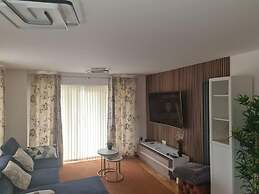 1-bed Apartment - Sleeps 3 - Parking - Wifi