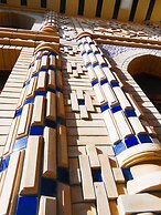 Colibri Traditional Hotel