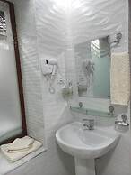 Colibri Traditional Hotel