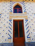 Colibri Traditional Hotel