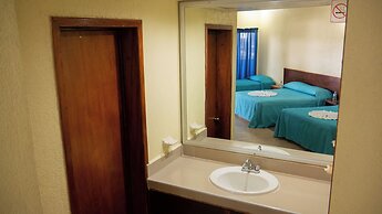 Hotel Plaza Mazari