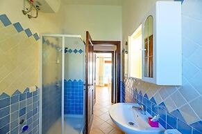 The Fantastic Residenza Badus Studio Sleeps 2 Num0829